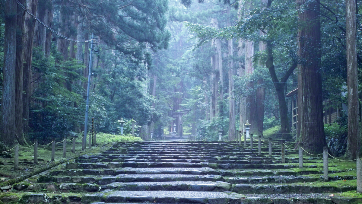 イメージ画像：沖縄の神社や神道における先祖崇拝の取り入れ方について